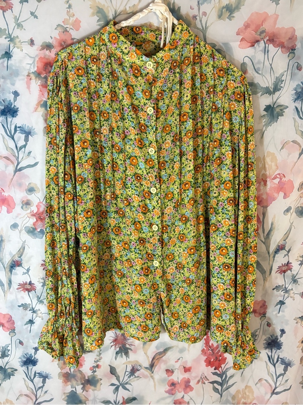 Vintage Floral Button-Up Blouse - Green Floral